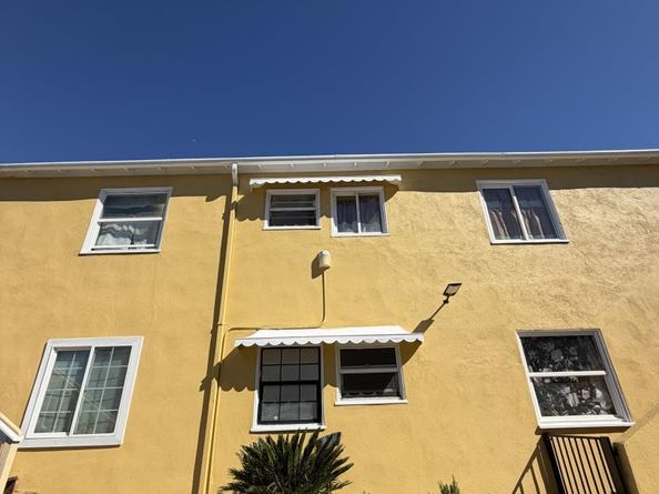 23 Peroly Court, Oakland CA 94601