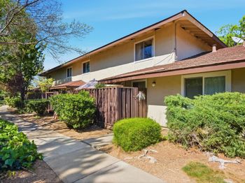 4994 Peach Terrace