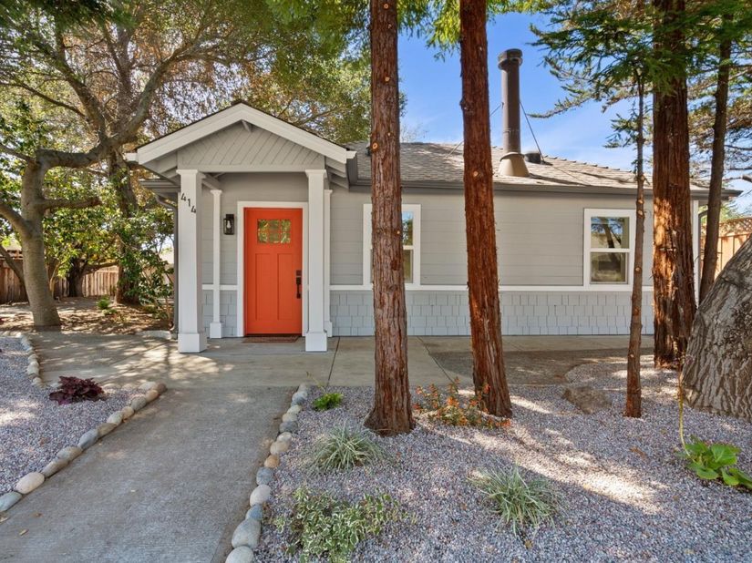 414 Roxas Street, Santa Cruz CA 95062
