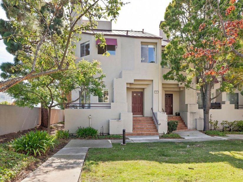 50 E Court Lane, Foster City CA 94404