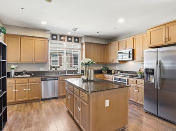 57 Regency Place