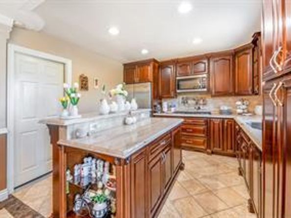 2293 Pruneridge Avenue, Santa Clara CA 95050