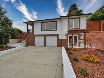 7433 Moeser Lane
