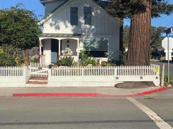 529 Capitola Avenue