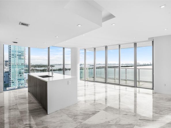 2900 NE 7th Ave 1402, Miami FL 33137