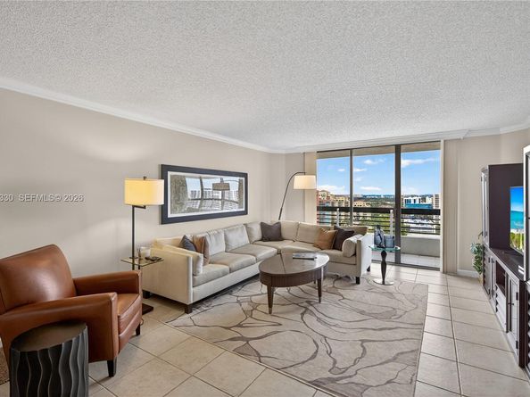 3530 Mystic Pointe Dr 2202, Aventura FL 33180