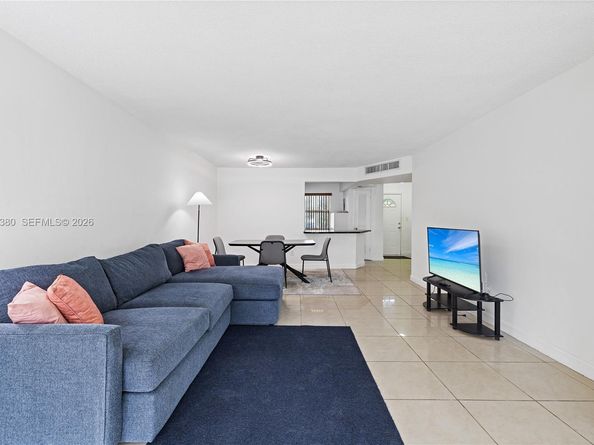 1501 NE 191st St C216, Miami FL 33179