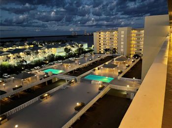 801 Lake Shore Drive