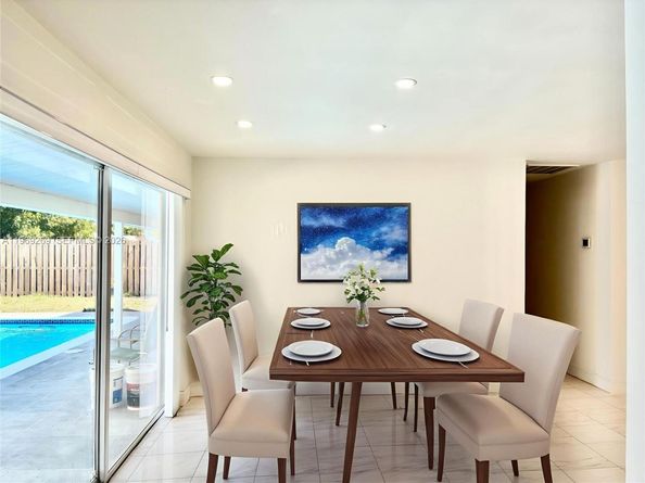 6751 Cleveland St, Hollywood FL 33024