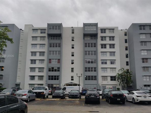 9001 SW 77th Ave C706, Miami FL 33156