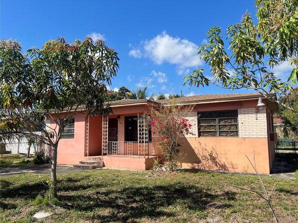 341 Aladdin St, Opa-Locka FL 33054