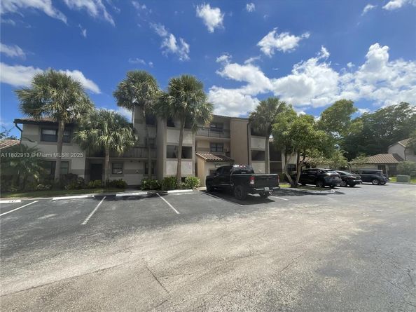 9998 Nob Hill Pl 9998, Sunrise FL 33351