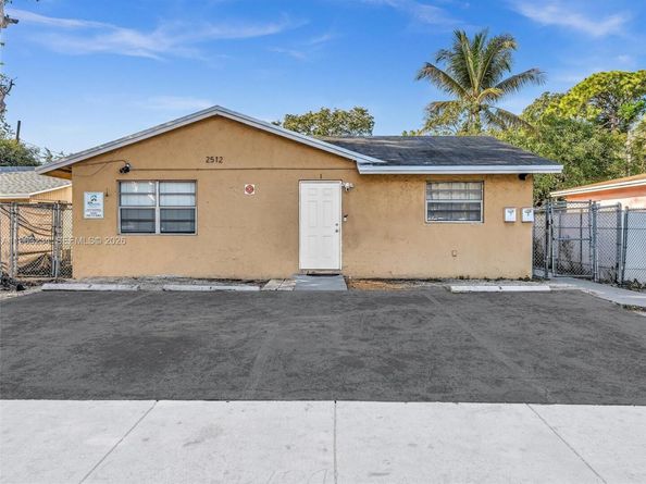2512 NW 9th Pl, Fort Lauderdale FL 33311