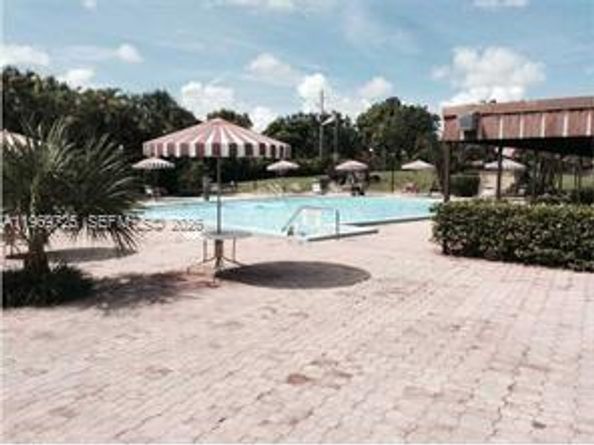 7300 NW 17th St 411, Plantation FL 33313