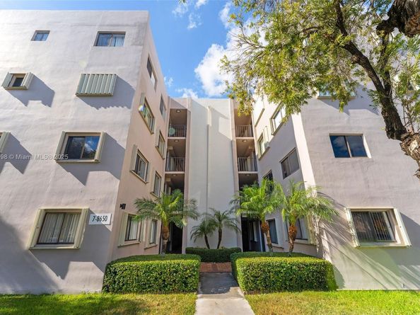 8650 SW 133rd Ave Rd 216, Miami FL 33183