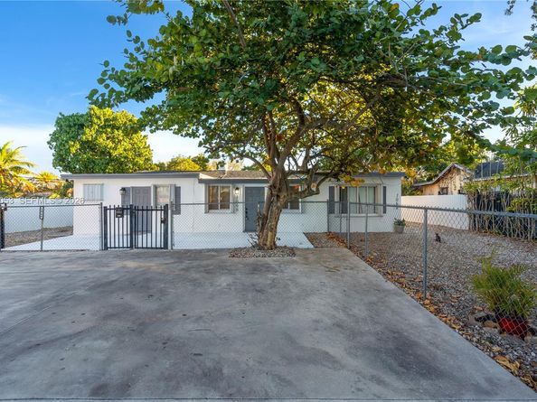 1064 NW 103rd St, Miami FL 33150