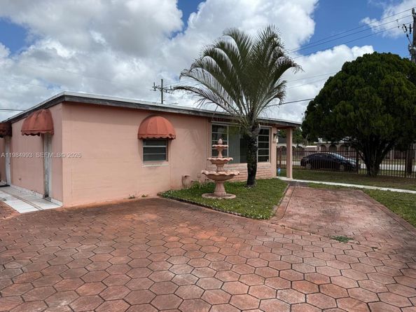 10201 SW 35th St, Miami FL 33165
