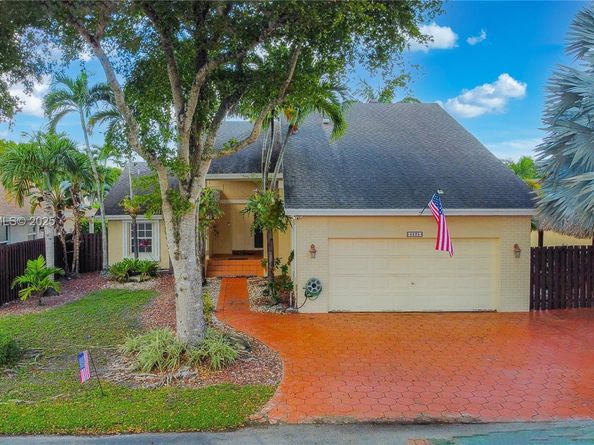 4235 SW 148th Pl, Miami FL 33185