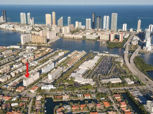 3545 NE 166th St 304, North Miami Beach FL 33160