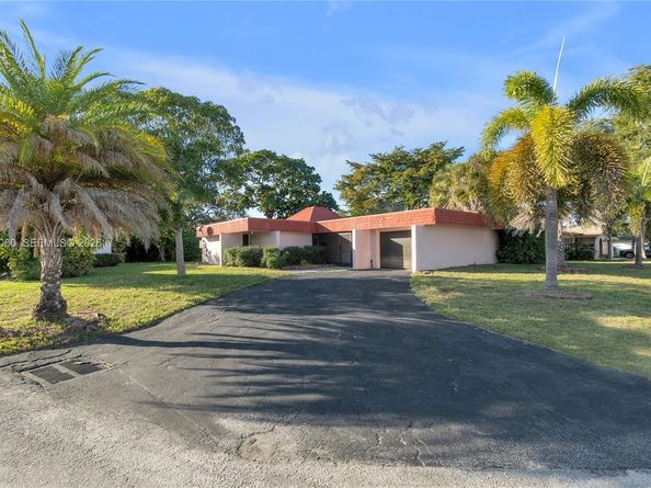 5505 Bluejack Oak Cir, Tamarac FL 33319