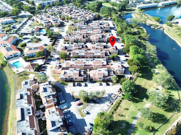 14911 SW 80th St 221, Miami FL 33193