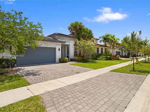 4407 SW 175th Ave, Miramar FL 33029