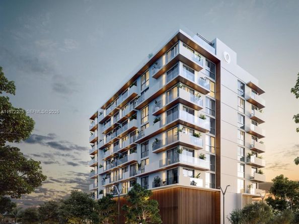 895 NE 131 505, North Miami FL 33161