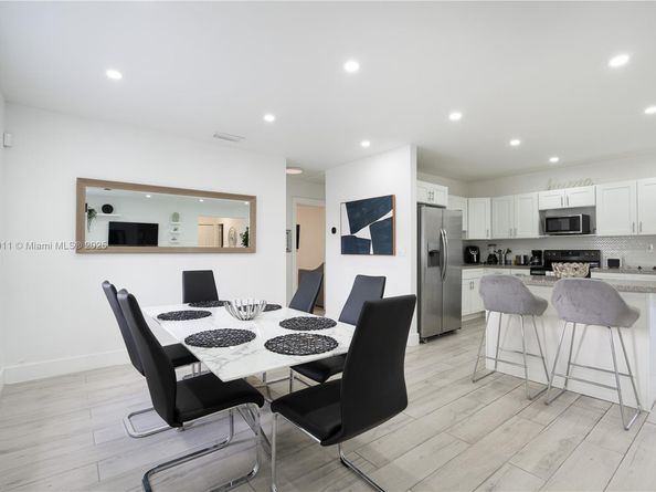 7400 SW 37th St, Miami FL 33155