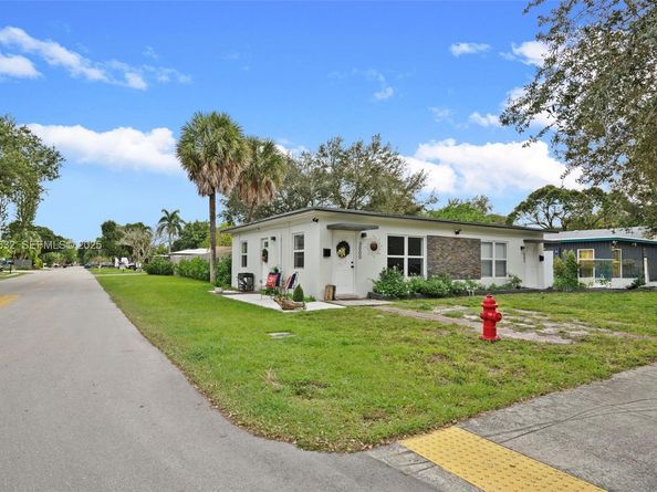 3000 - 3002 SW 15th Ave, Fort Lauderdale FL 33315