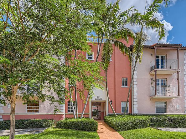 29 Santillane Ave 2, Coral Gables FL 33134