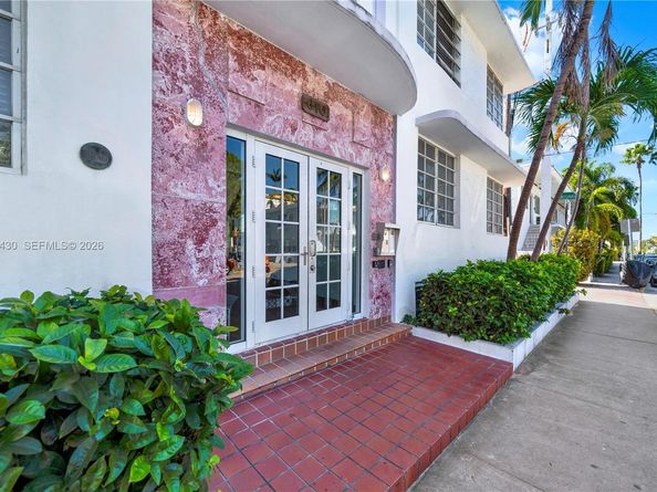 610 8th St 102, Miami Beach FL 33139