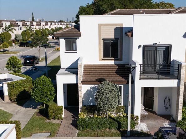 21089 NE 8th Ave, Miami FL 33179