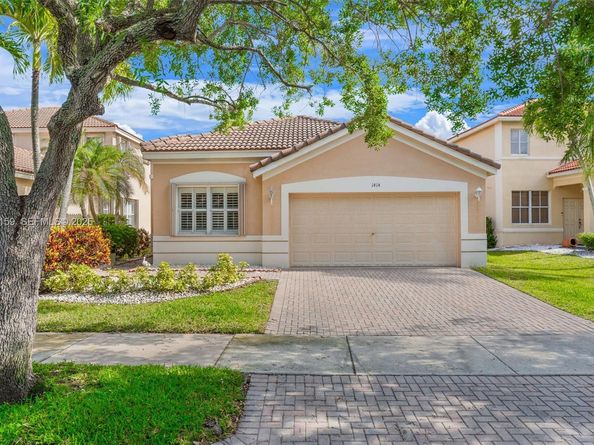 1414 Banyan Way, Weston FL 33327