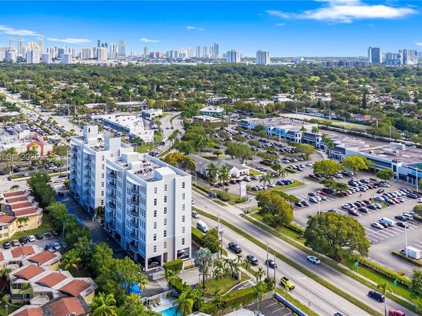 1789 NE Miami Gardens Dr W403, Miami FL 33179