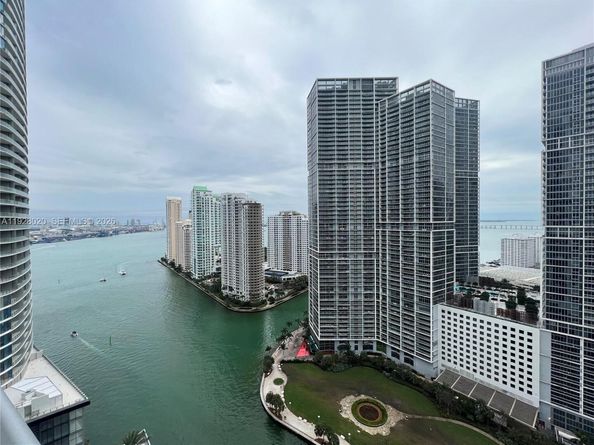 200 Biscayne Boulevard Way 3106, Miami FL 33131