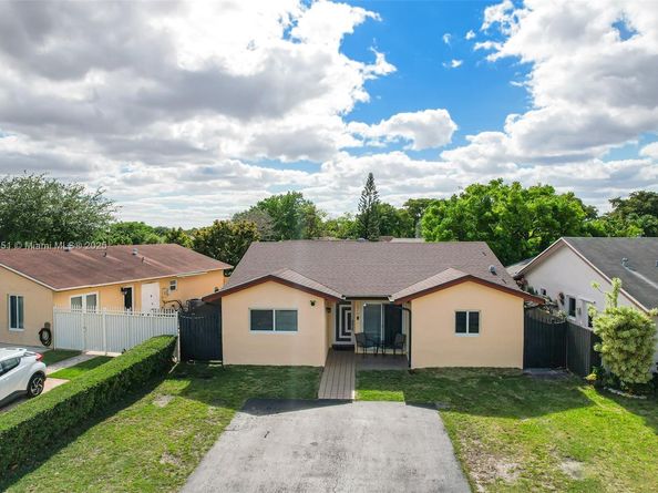 4216 SW 138th Ct, Miami FL 33175
