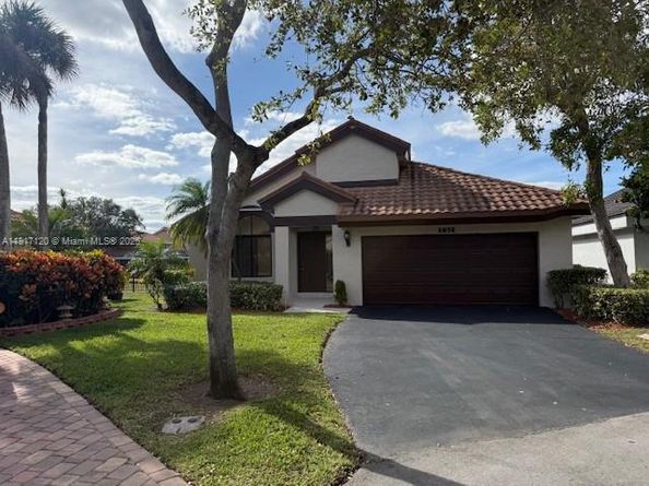 1875 NW 93rd Way, Plantation FL 33322