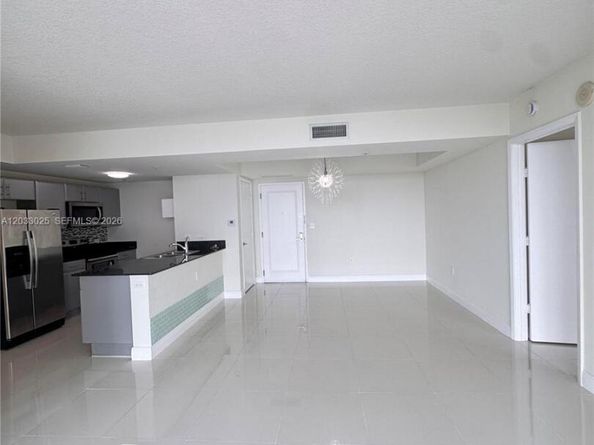1861 NW S River Dr 803, Miami FL 33125