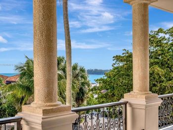 19136 Fisher Island Dr