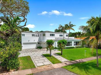 1021 N Greenway Dr