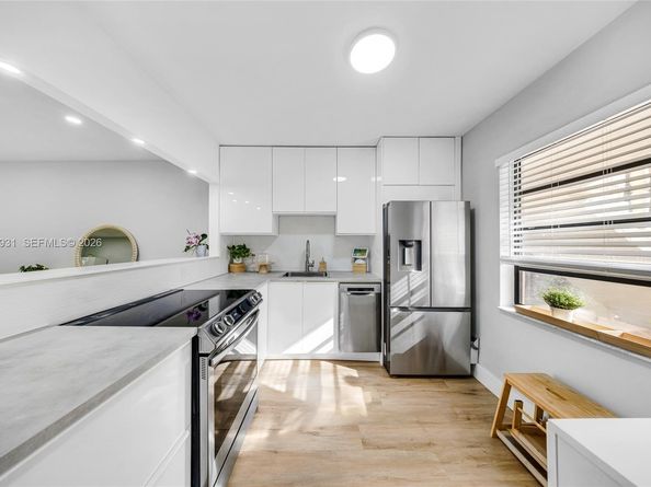 130 S Cypress Rd 612, Pompano Beach FL 33060