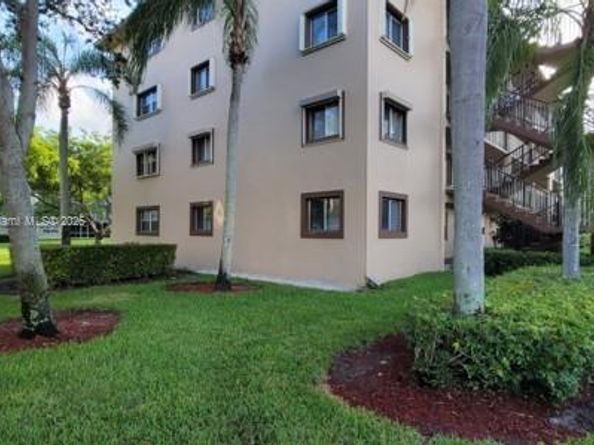 12955 SW 16th Ct 101M, Pembroke Pines FL 33027