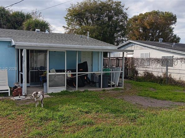 6521 SW 112th Ave, Miami FL 33173