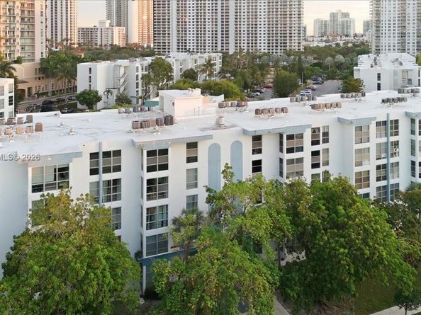 200 177th Dr 409, Sunny Isles Beach FL 33160