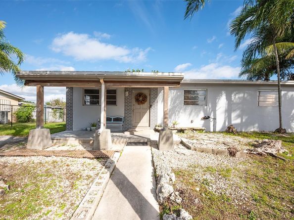 11431 SW 193rd Ter, Miami FL 33157