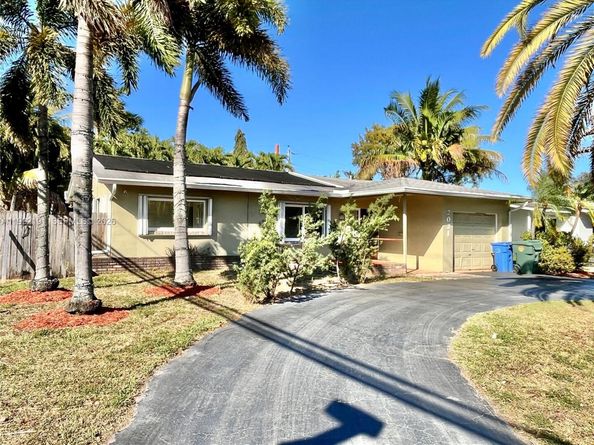 2031 NW 32nd St, Oakland Park FL 33309