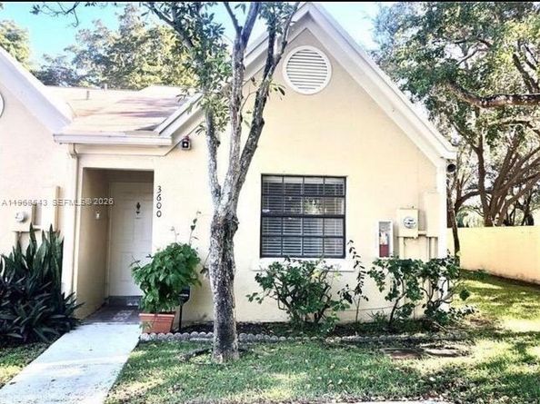 3600 NW 83rd Ln, Sunrise FL 33351