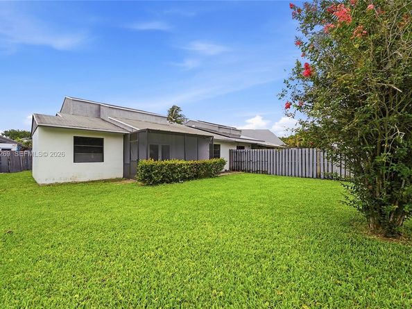 Undisclosed Address #A12032269, Pembroke Pines FL 33025