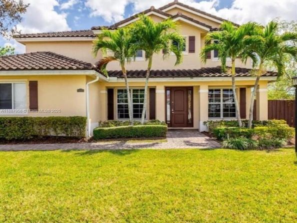 2147 NW 15th Pl, Homestead FL 33030