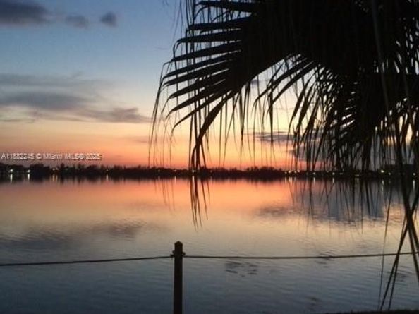 112 Lake Emerald Dr 109, Oakland Park FL 33309